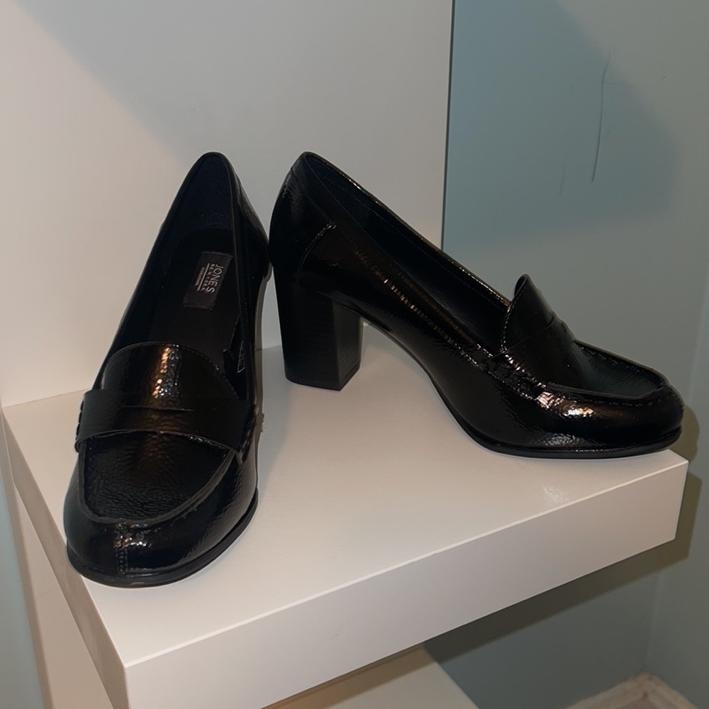 Jones New York Black Penny Loafer Pumps, Size 7.5 Style: Cypress